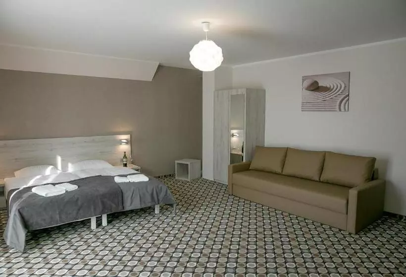 Majatalo Marina Mielno Z Widokiem Na Jezioro