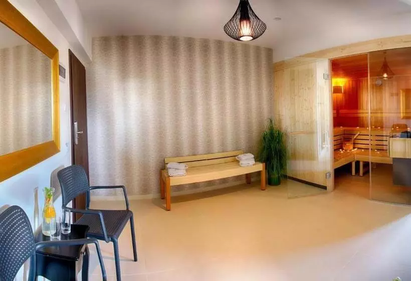 Majatalo Marina Mielno Z Widokiem Na Jezioro