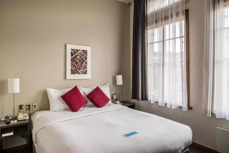 Отель Naumi Studio  Wellington