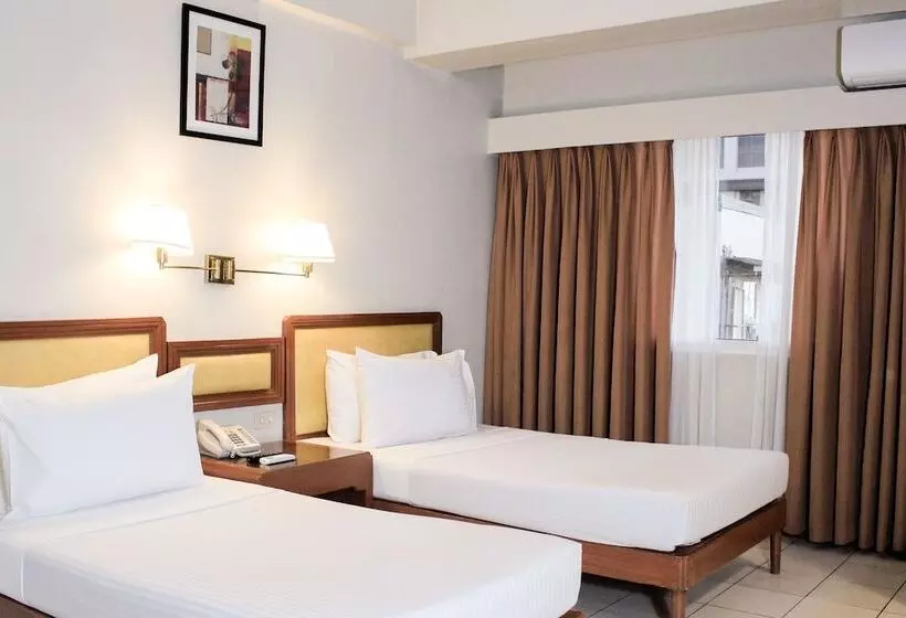 Palm Hotel Manila
