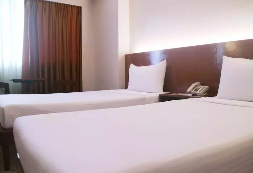 Palm Hotel Manila