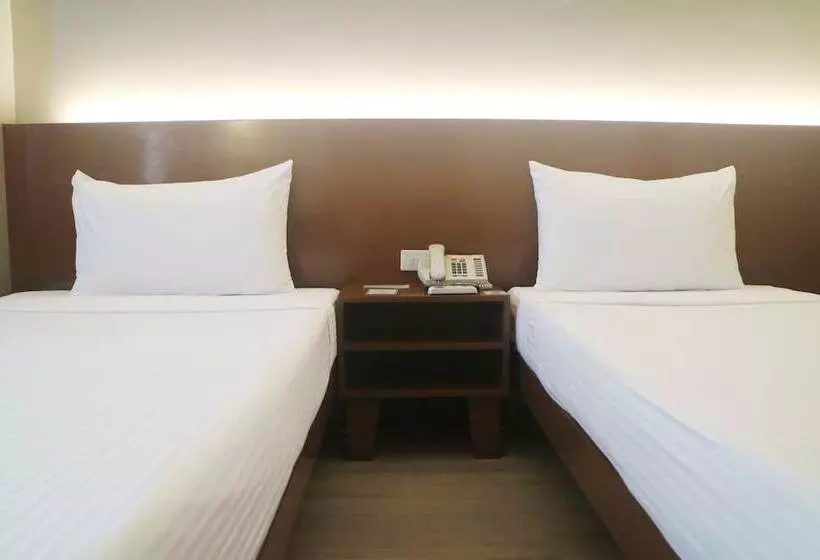 Palm Hotel Manila
