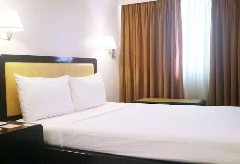 Palm Hotel Manila