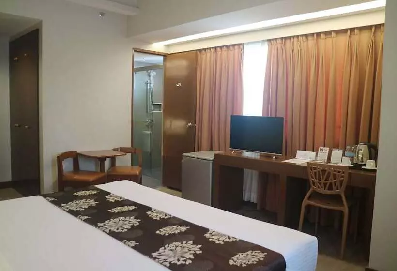 Palm Hotel Manila