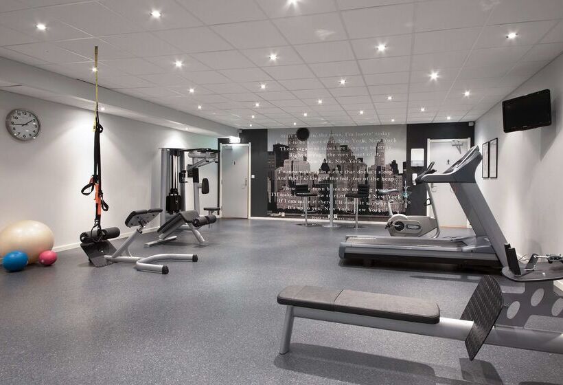 호텔 Scandic Hønefoss