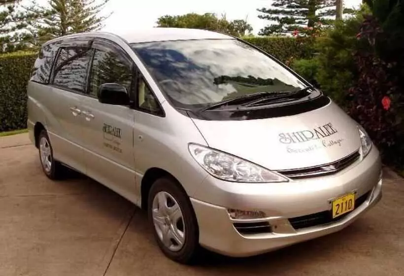 هتل Shiralee Executive Cottages