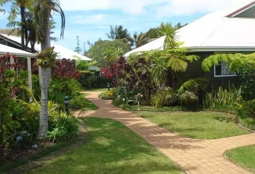 هتل Shiralee Executive Cottages