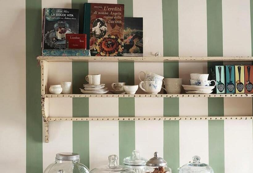 تختخواب و صبحانه Colazione In Piazza Castello