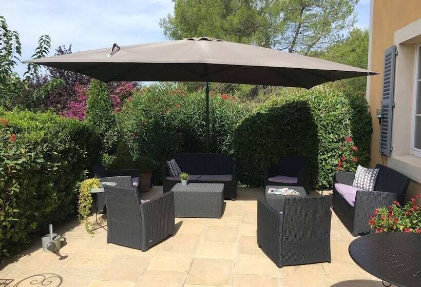 مبيت وإفطار La Bastide Tara