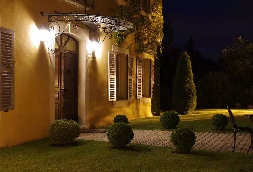 Aamiaismajoitus (B&B) La Bastide Tara