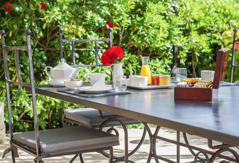 مبيت وإفطار La Bastide Tara