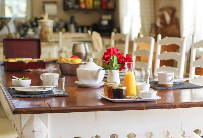 مبيت وإفطار La Bastide Tara