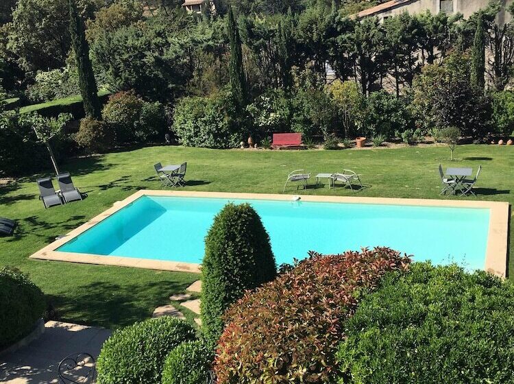 مبيت وإفطار La Bastide Tara