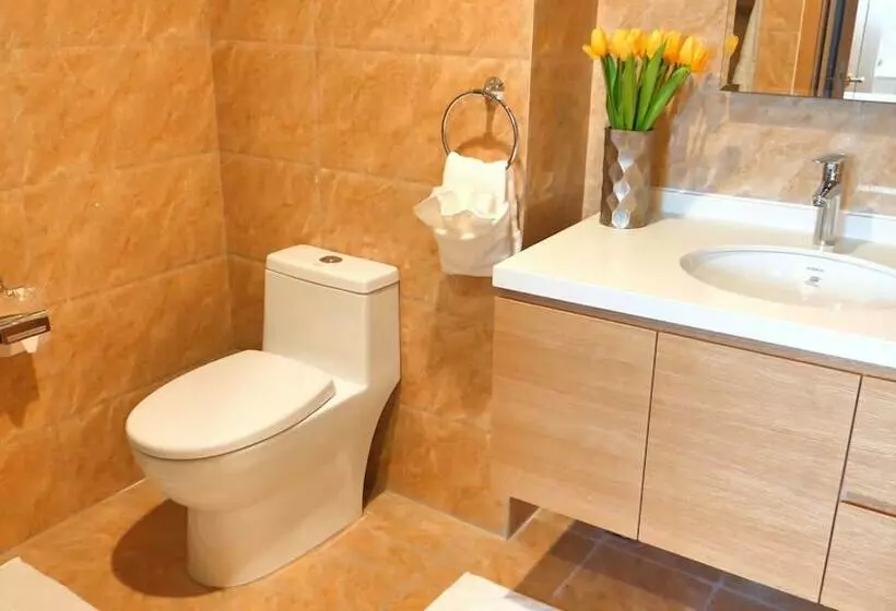 Harbour Island Residences