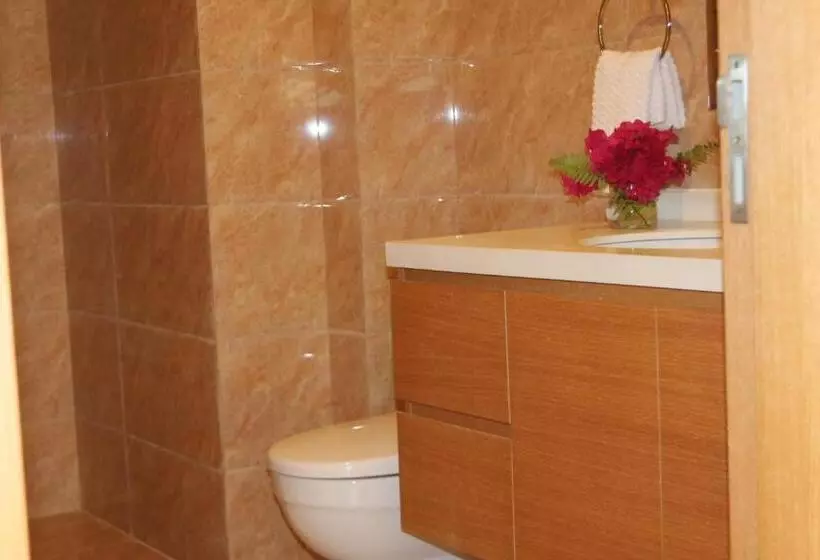 Harbour Island Residences