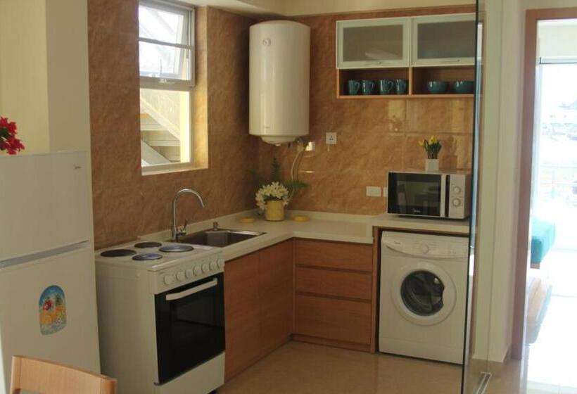 Harbour Island Residences