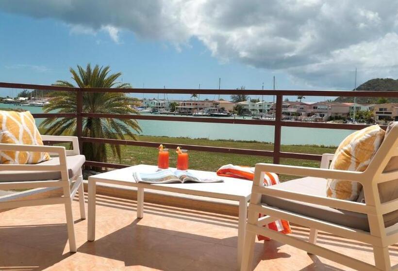 Harbour Island Residences