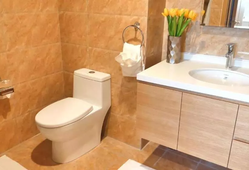 Harbour Island Residences