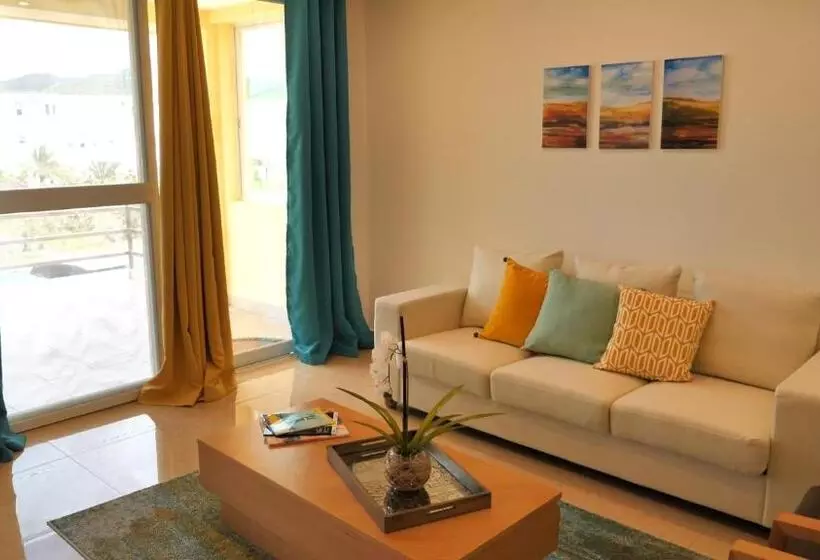 Harbour Island Residences