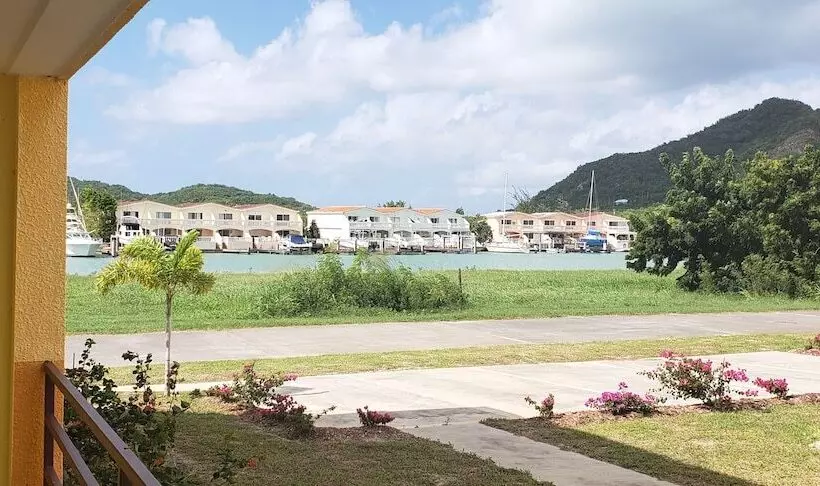 Harbour Island Residences