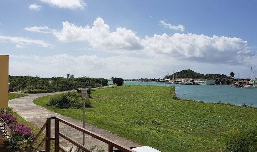 Harbour Island Residences