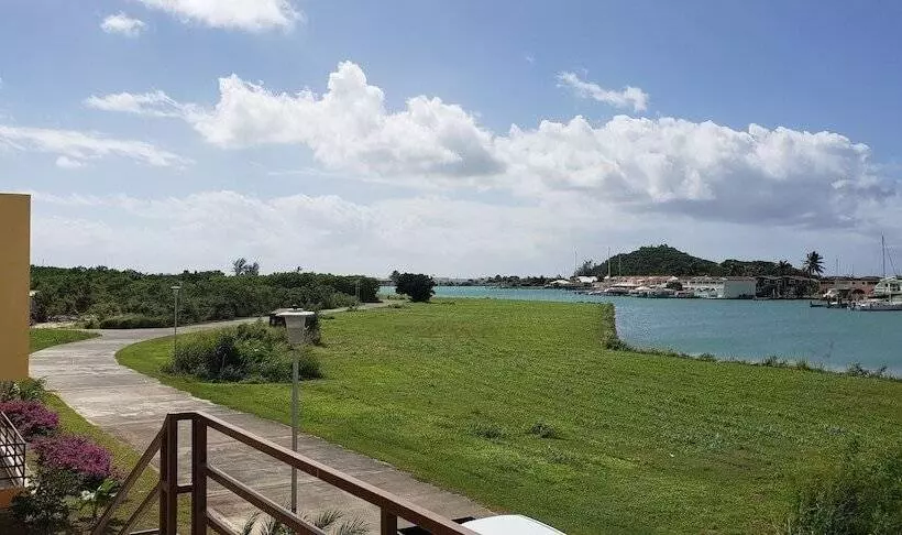 Harbour Island Residences