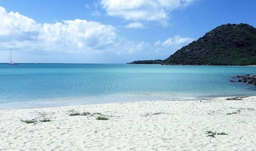 Harbour Island Residences