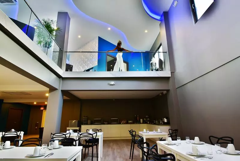 Hotel Adonis Cupecoy