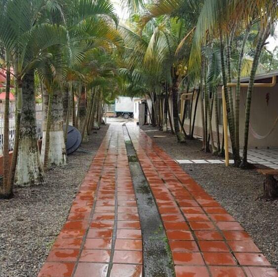 هتل Club Coco Y Caña