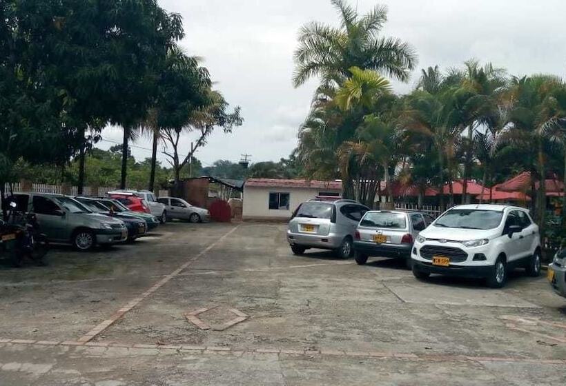 هتل Club Coco Y Caña