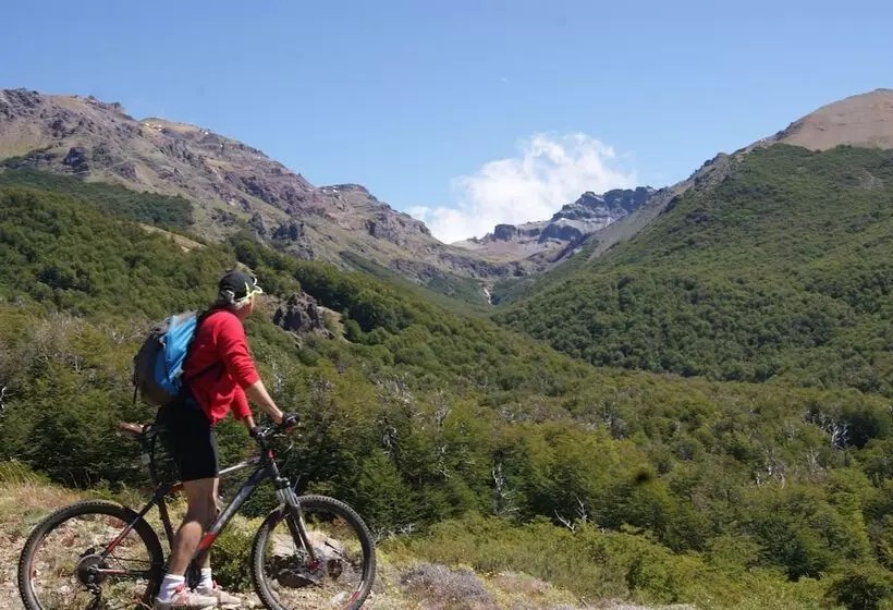 Hotelli Huemules Reserva De Montana