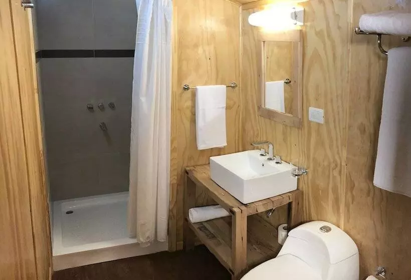 Hotelli Huemules Reserva De Montana