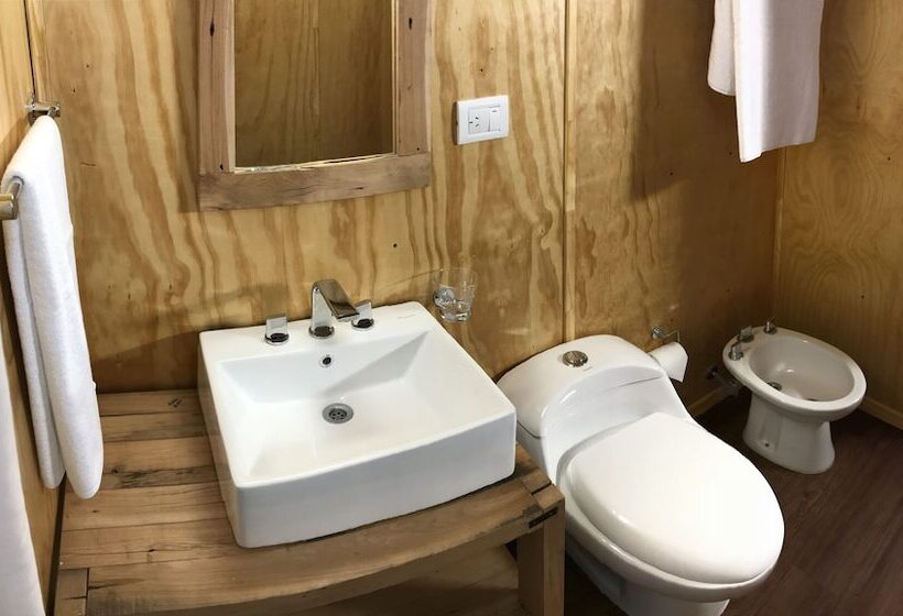 فندق Huemules Reserva De Montana