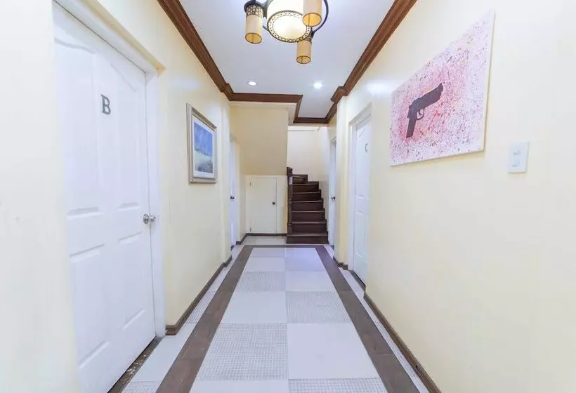 هتل Reddoorz Near Fruit Market Tagaytay