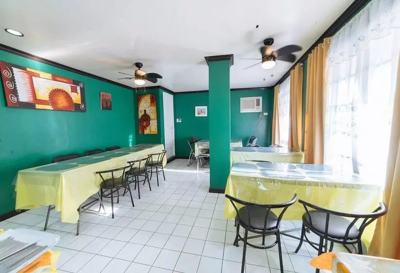 هتل Reddoorz Near Fruit Market Tagaytay