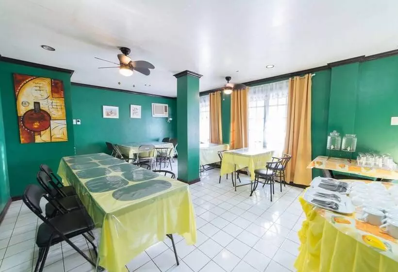 هتل Reddoorz Near Fruit Market Tagaytay