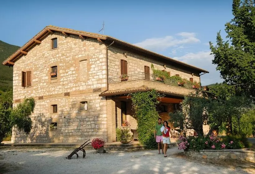 هتل روستایی Agriturismo Il Giardino Dei Ciliegi