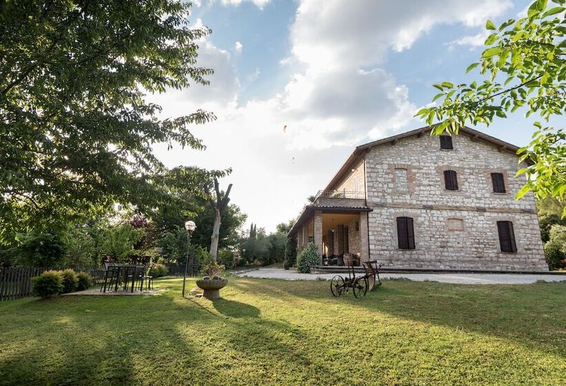فندق ريفى Agriturismo Il Giardino Dei Ciliegi