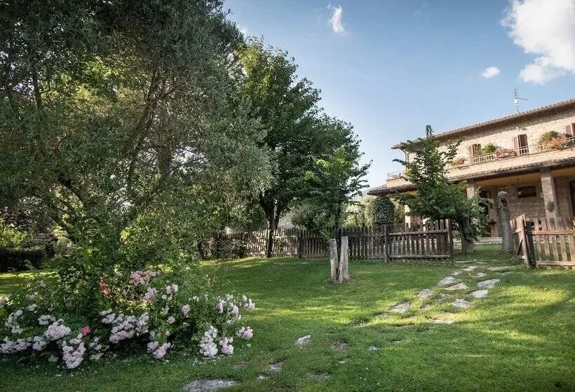 هتل روستایی Agriturismo Il Giardino Dei Ciliegi