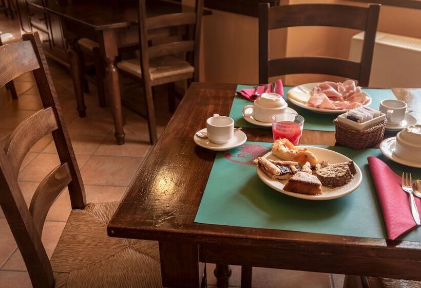 فندق ريفى Agriturismo Il Giardino Dei Ciliegi