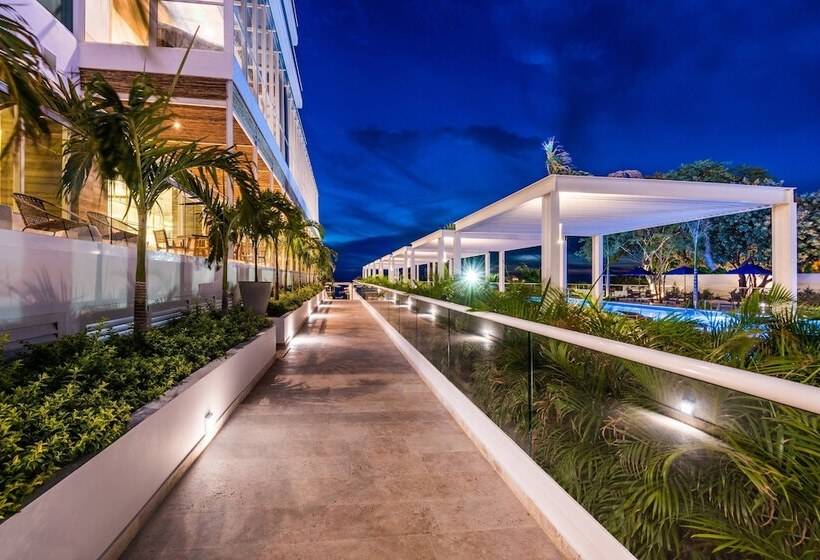 هتل Santa Marta Marriott Resort Playa Dormida