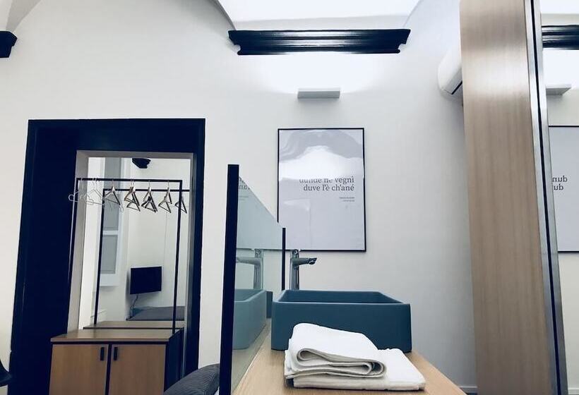 پانسیون Genova Suite Art