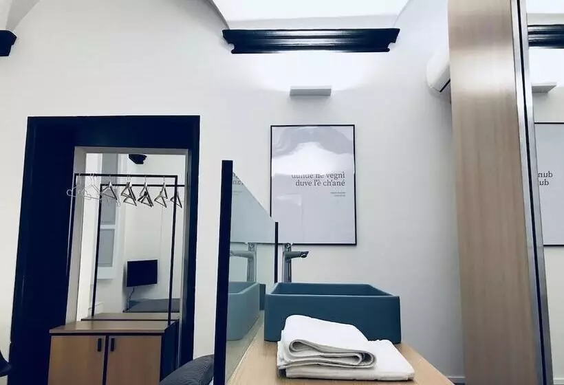 پانسیون Genova Suite Art