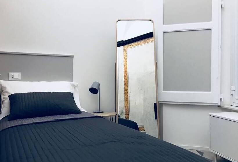 پانسیون Genova Suite Art