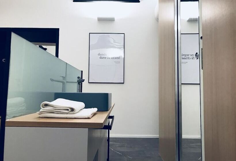 پانسیون Genova Suite Art