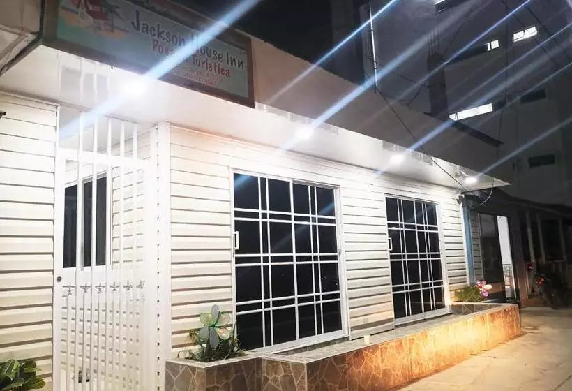 پانسیون Jackson House Inn