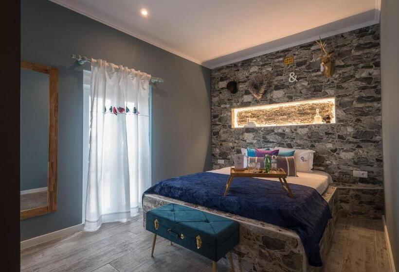 Y.palmela   Boutique Apartments