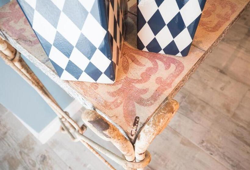 Y.palmela   Boutique Apartments