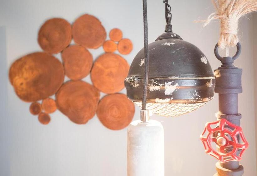 Y.palmela   Boutique Apartments