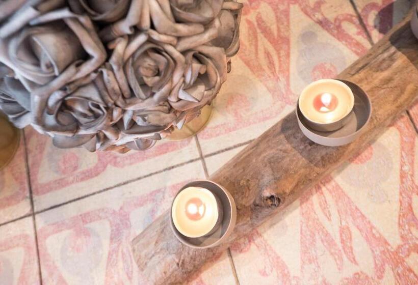 Y.palmela   Boutique Apartments